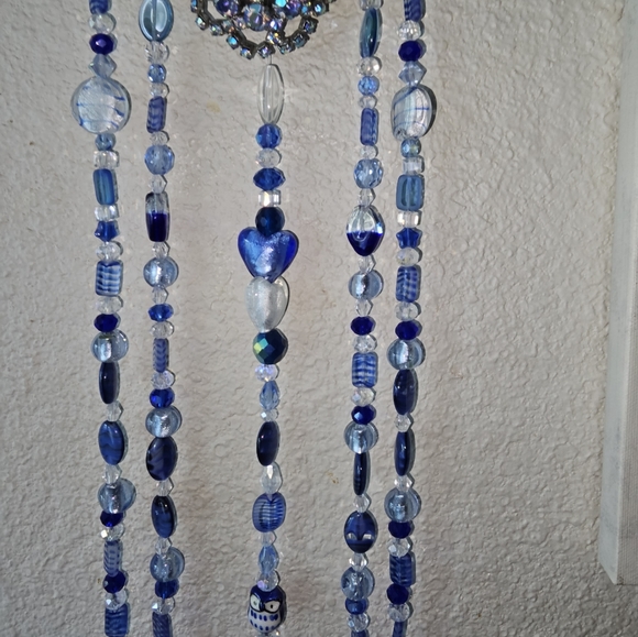 Horseshoe crystal beaded suncatcher with Owls. One of a kind. Hand made. - Picture 16 of 16